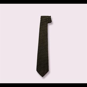 Tie that speaks for itself. I’m elegant, nice to meet you!